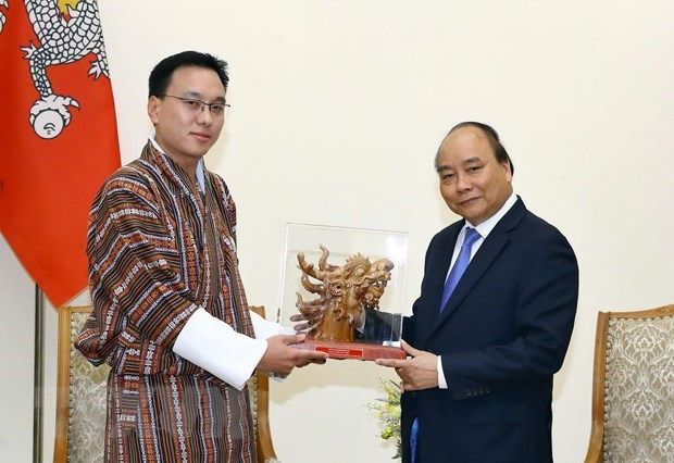 Thu tuong Nguyen Xuan Phuc tiep Chu tich Thuong vien Bhutan hinh anh 1