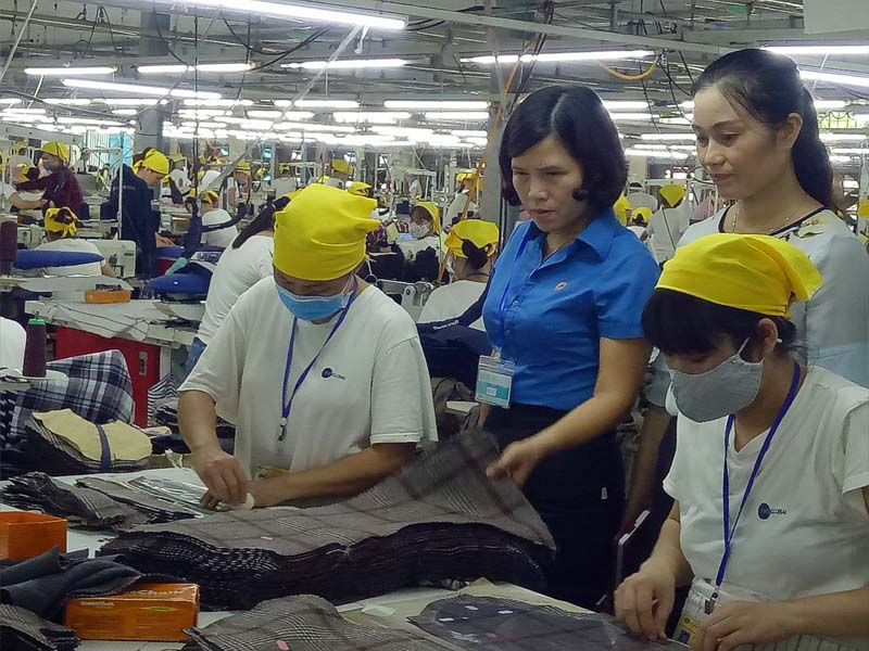 Tổng LĐLĐ Việt Nam sẽ tăng cường giám sát việc thực hiện pháp luật về lao động, bảo hiểm xã hội tại DN dịp cận Tết Nguyên đán - Ảnh: Internet
