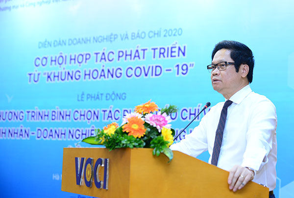 Chủ tịch VCCI Vũ Tiến Lộc phát biểu. Ảnh:VGP.