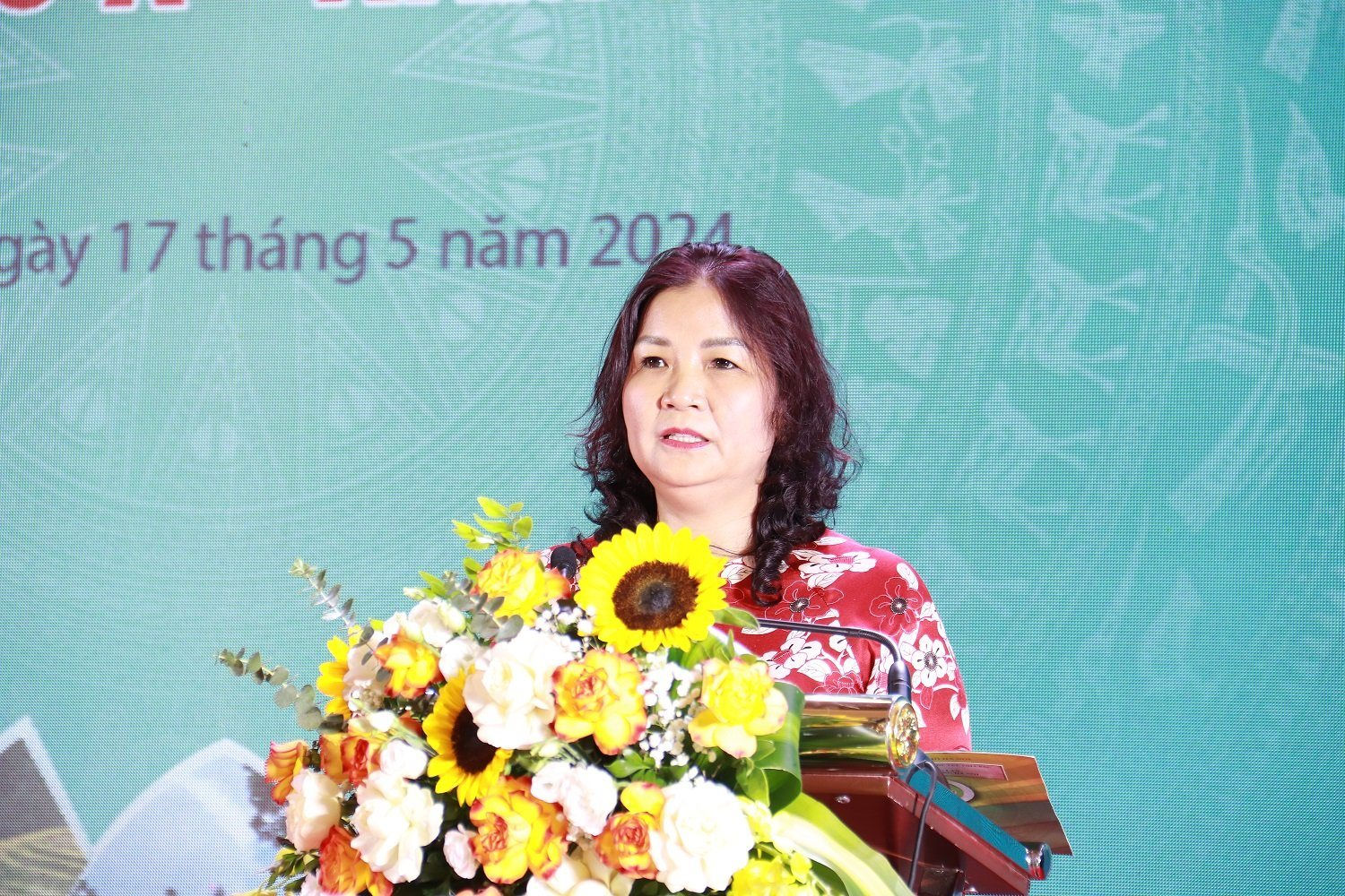 hoi-nghi-3.jpg