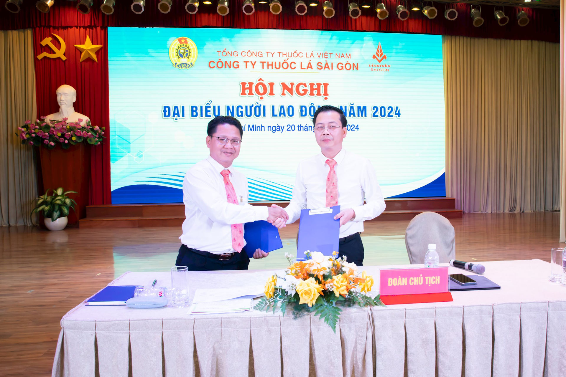 hnnld-2024-tlsg_ky-ket-thoa-uoc-lao-dong-tap-the-2024-2026.jpg