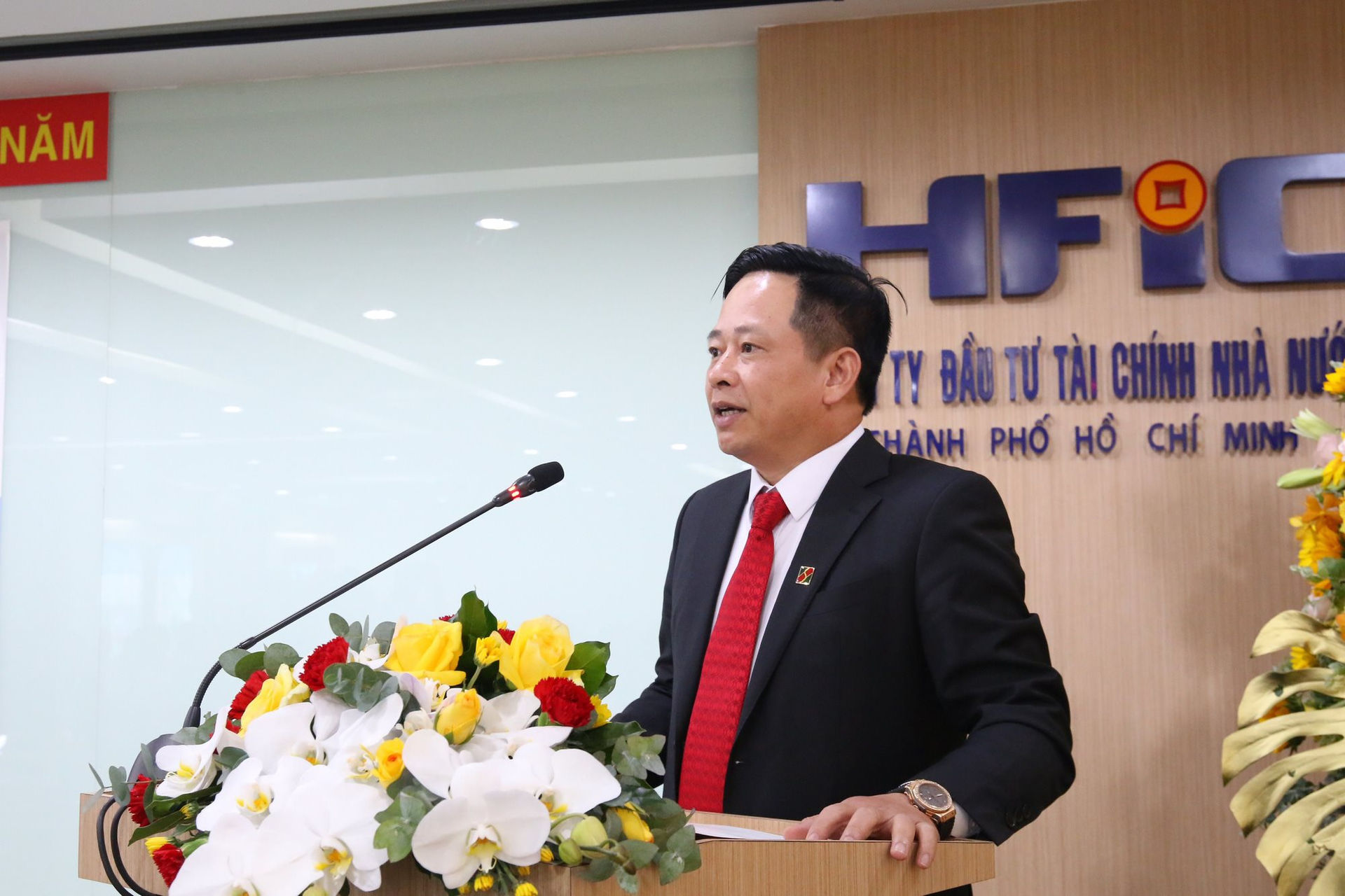 ong-hoang-minh-ngoc-agribank-17168145792541333943032.jpg