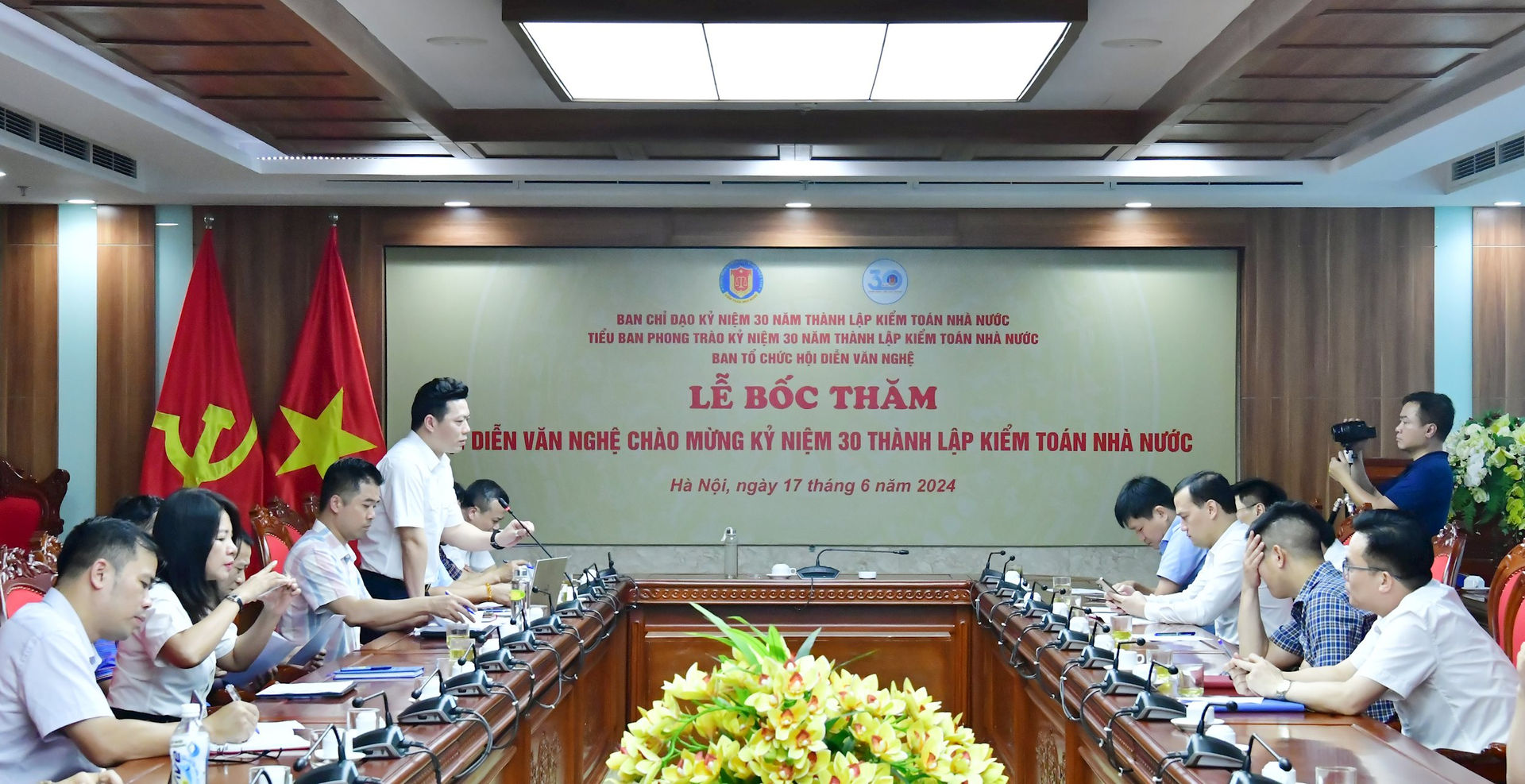 quang-canh-le-boc-tham.jpg