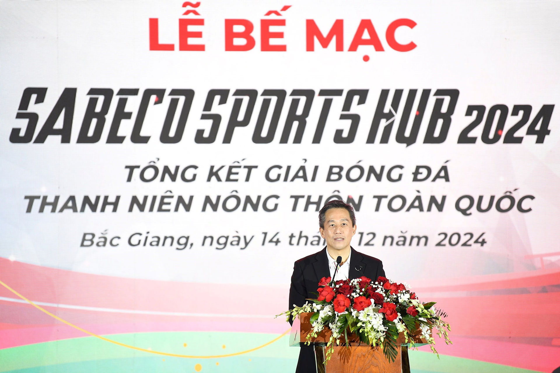 ong-lester-tan-tong-giam-doc-sabeco-phat-bieu-tai-su-kien-be-mac-sports-hub-tai-bac-giang.jpg