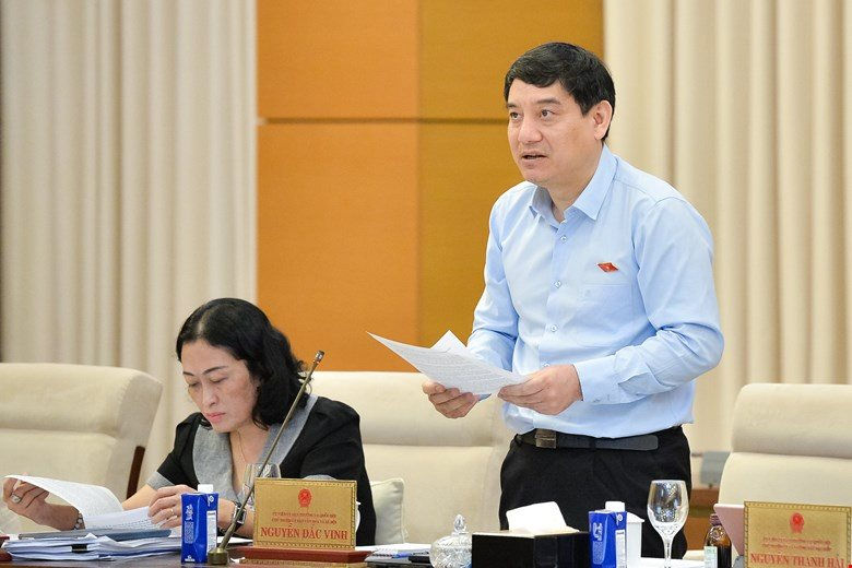 202504170957567176_chu-nhiem-uy-ban-van-hoa-va-xa-hoi-nguyen-dac-vinh.jpg
