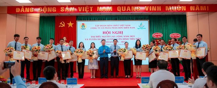 hoi-nghi-nguoi-lao-dong-cong-ty-cp-phan-bon-mien-nam-nam-2025-chung-tay-vuot-kho-dong-hanh-vi-nguoi-lao-dong_680668aea7e11.jpg