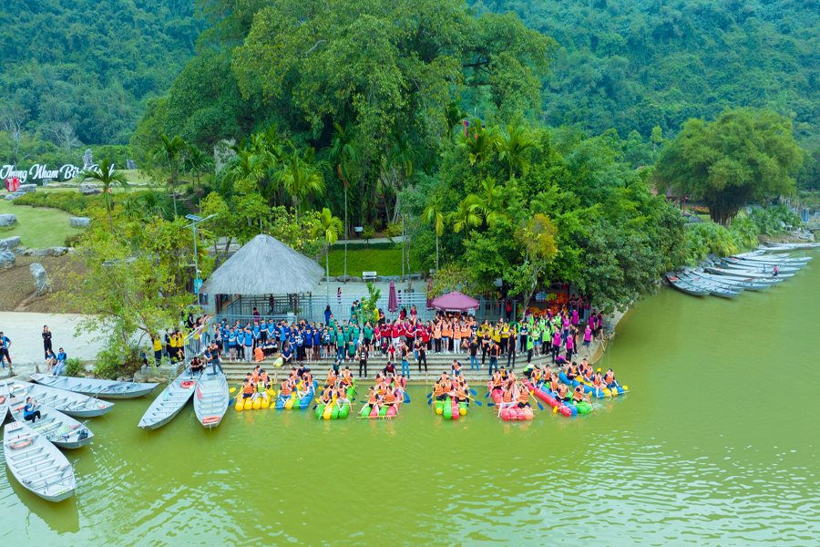 cheo-thuyen-o-thung-nham.jpg