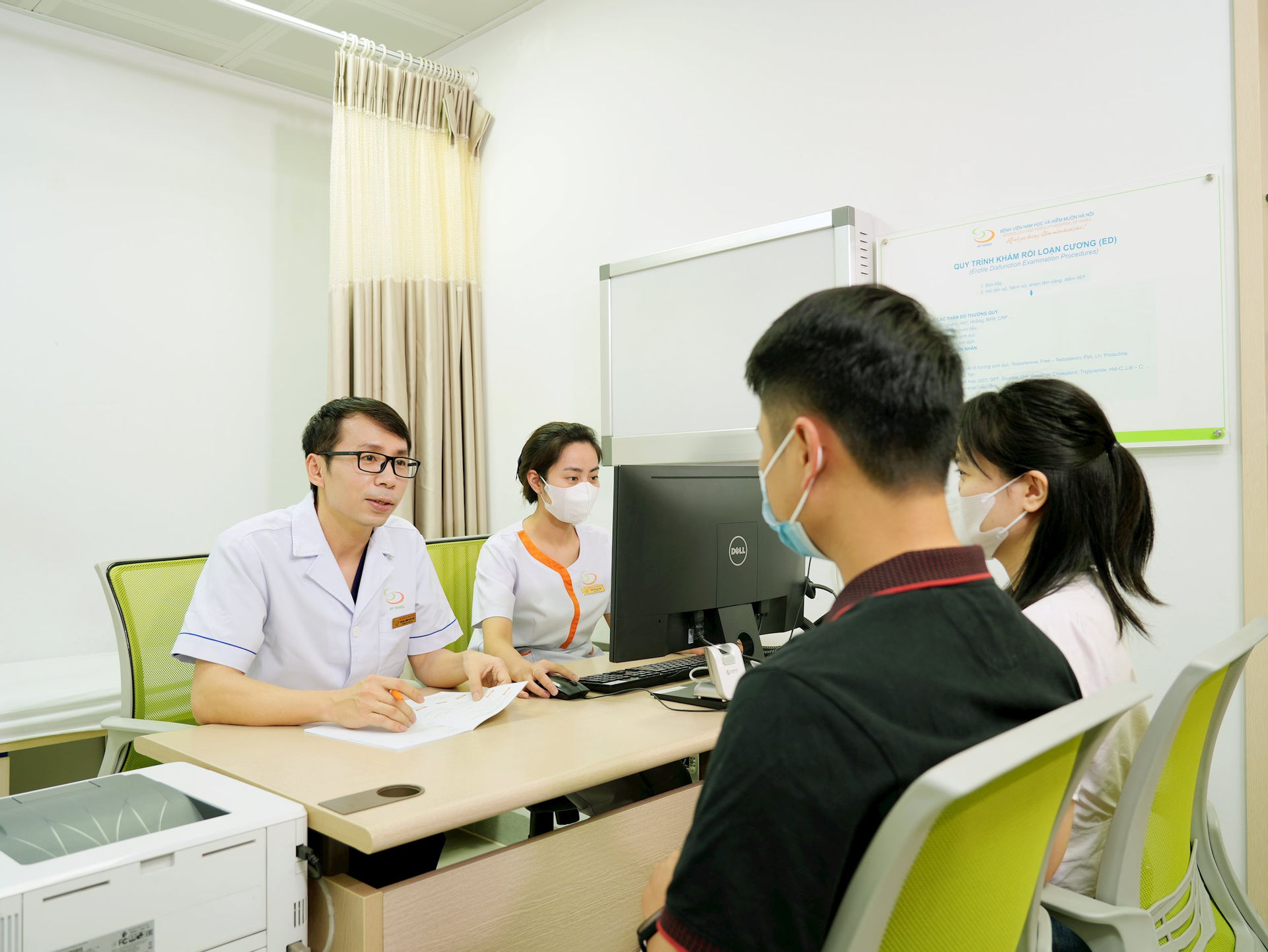 ths.bs-dinh-huu-viet-truong-khoa-nam-hoc-benh-vien-nam-hoc-va-hiem-muon-ha-noi.jpg