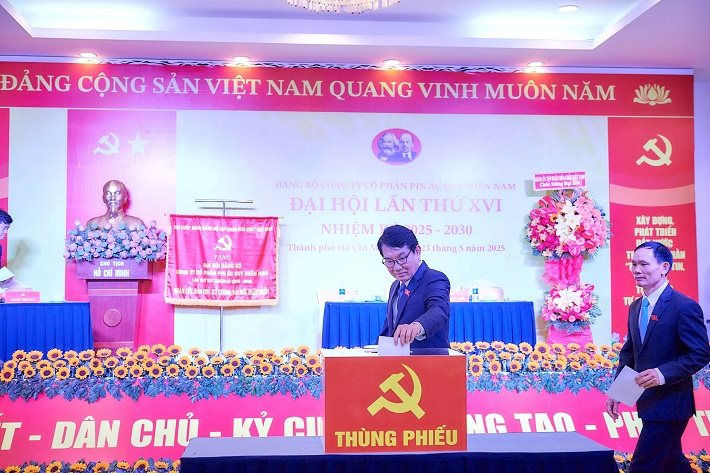 dai-hoi-dang-bo-cong-ty-cp-pin-ac-quy-mien-nam-lan-thu-xvi-nhiem-ky-2025-2030-kien-dinh-muc-tieu-phat-trien-xanh-va-ben-vung_68303f090793c.jpg