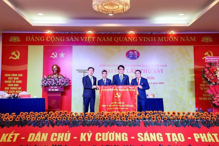 dai-hoi-dang-bo-cong-ty-cp-pin-ac-quy-mien-nam-lan-thu-xvi-nhiem-ky-2025-2030-kien-dinh-muc-tieu-phat-trien-xanh-va-ben-vung_6830770f0efd0.jpg