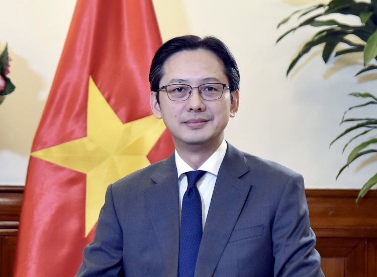 thu-truong-ngoai-giao-do-hung-viet.jpg