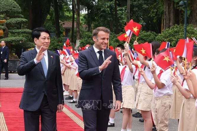 don-tong-thong-phap-1.jpg