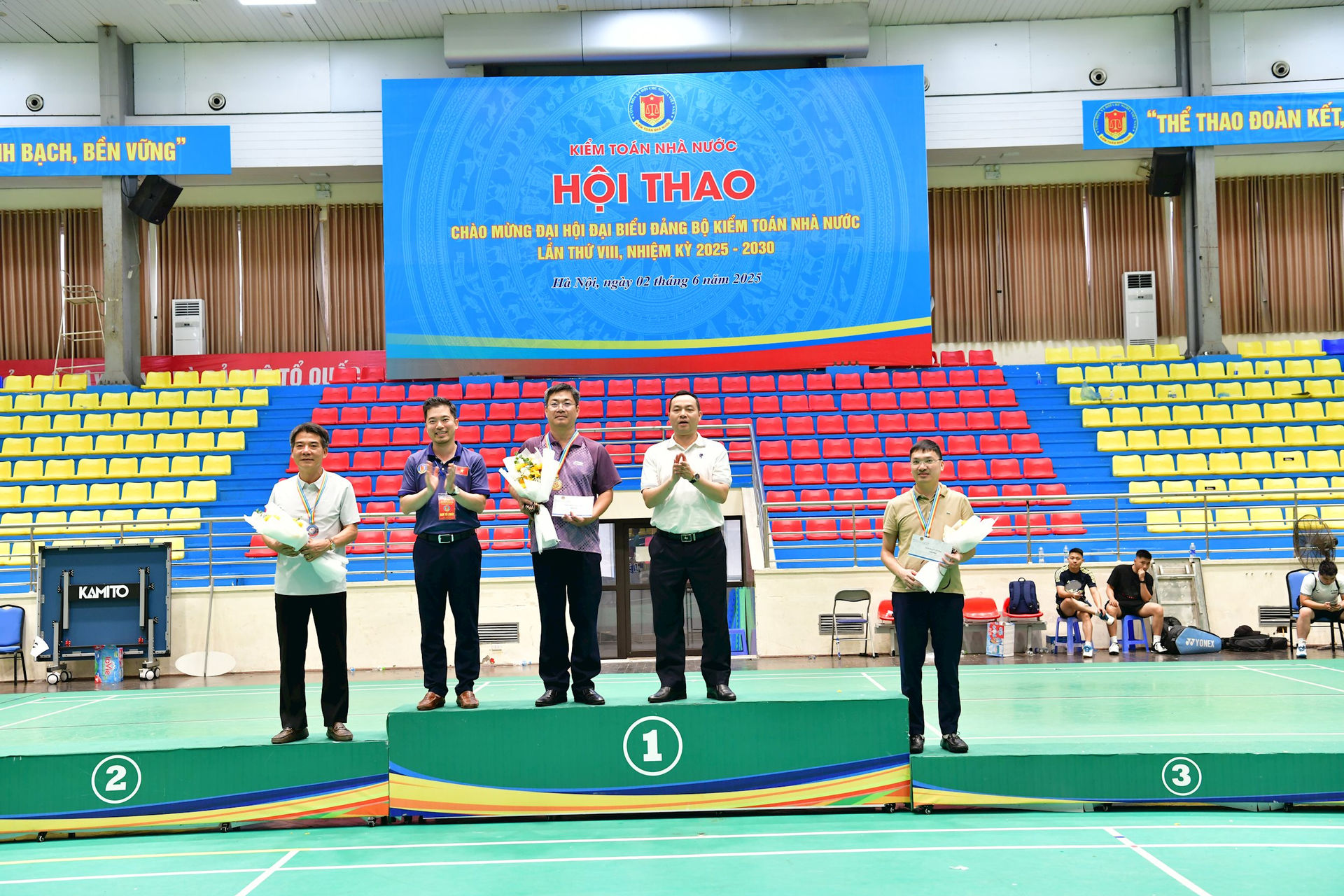 trao-giai-co-tuong.jpg