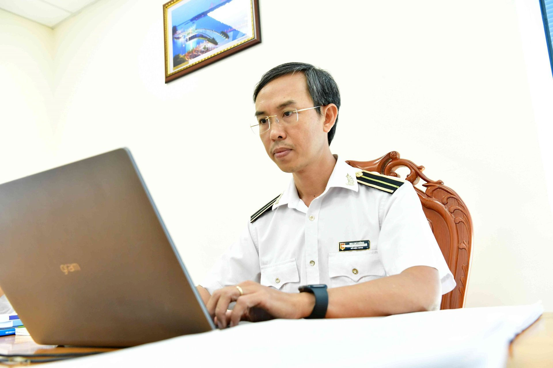 dang-vien-mai-chi-cuong-ktnn-khu-vuc-v.jpg