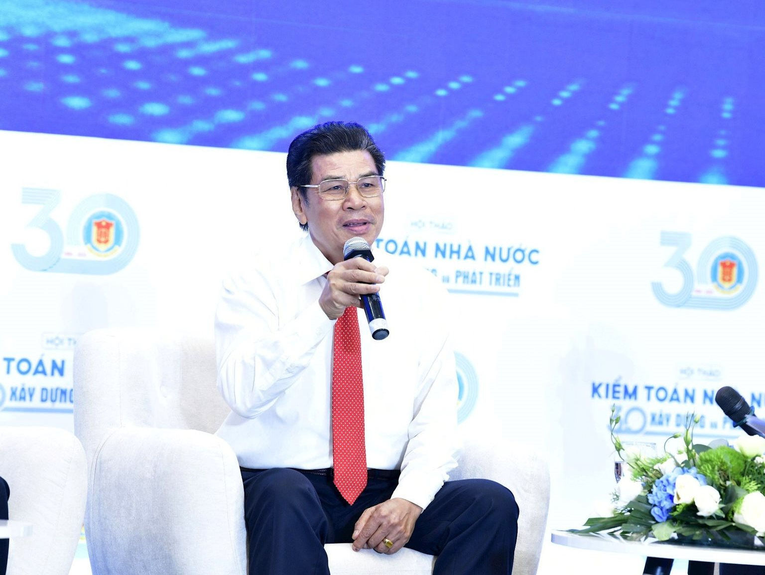 pho-tong-ktnn-hoang-hong-lac.jpg