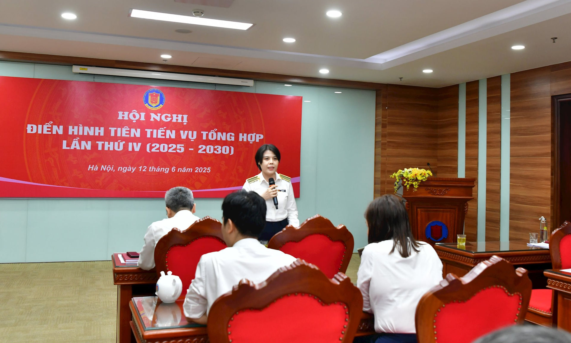mrs-huong.jpg