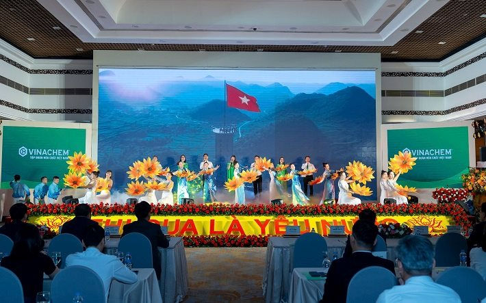 dai-hoi-thi-dua-yeu-nuoc-tap-doan-cong-nghiep-hoa-chat-viet-nam-khat-vong-doi-moi-trong-ky-nguyen-hoi-nhap_684fd0ff3b2d2.jpg