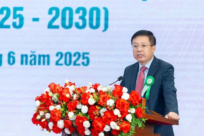 dai-hoi-thi-dua-yeu-nuoc-tap-doan-cong-nghiep-hoa-chat-viet-nam-khat-vong-doi-moi-trong-ky-nguyen-hoi-nhap_684fd21f814ae.jpg