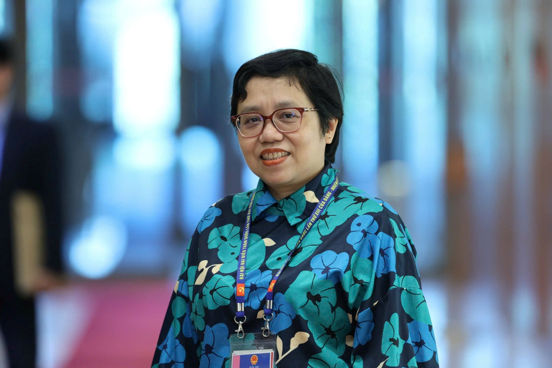 2-minh-loan.jpg