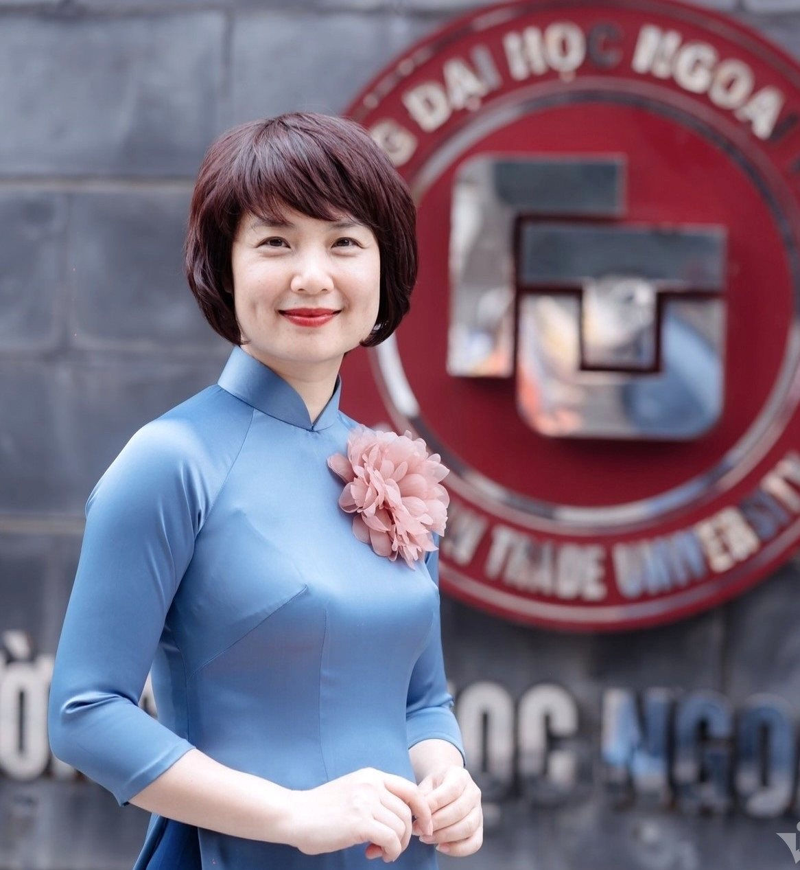 w-pgsts-pham-thu-huong-ngoai-thuong-114207.jpg