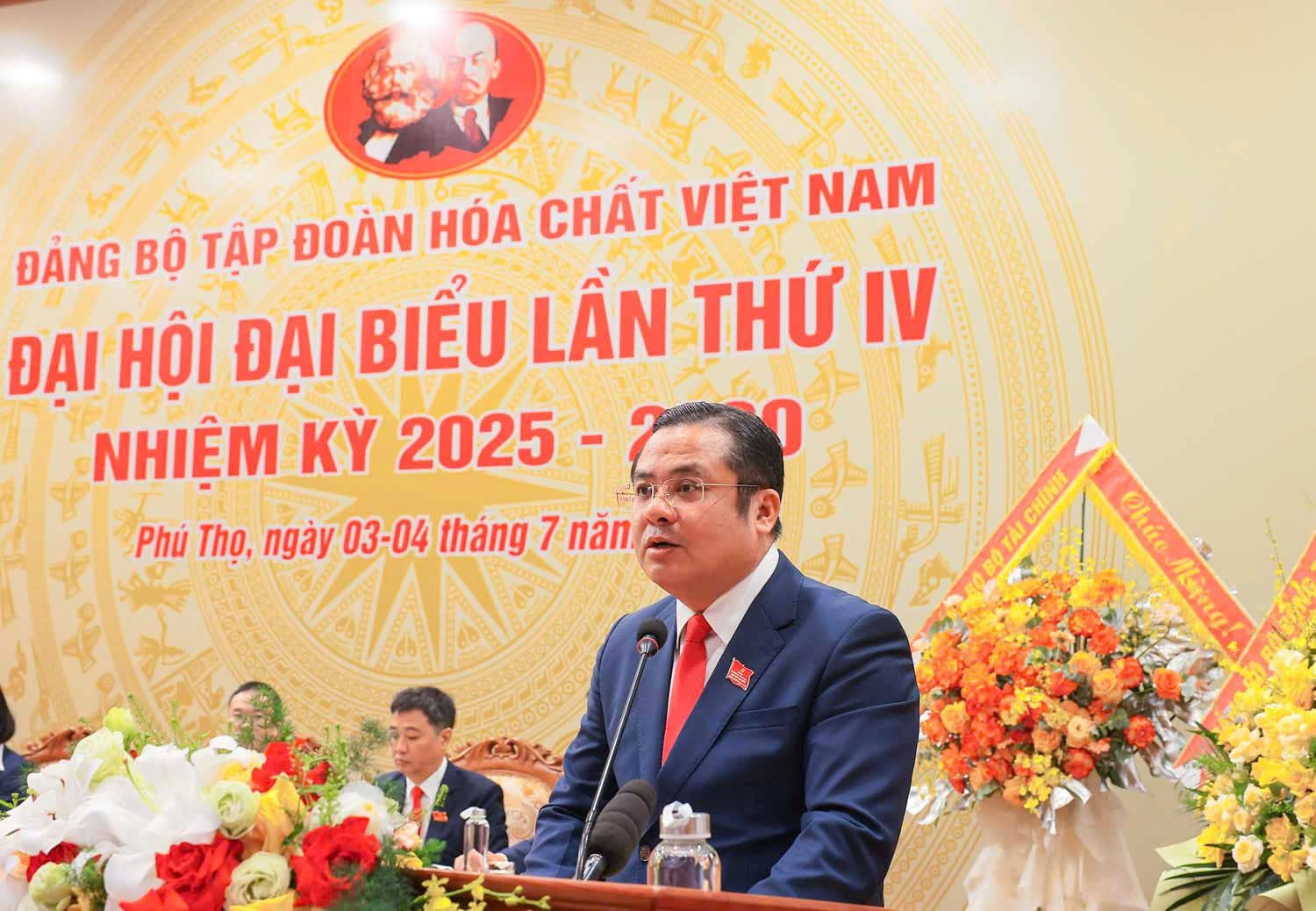 ong-phung-quang-hiep.jpg