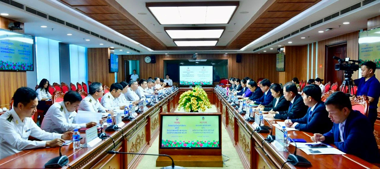 quang-canh-2.jpg