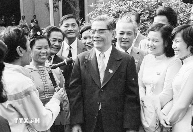 tbt-nguyen-van-linh.jpg