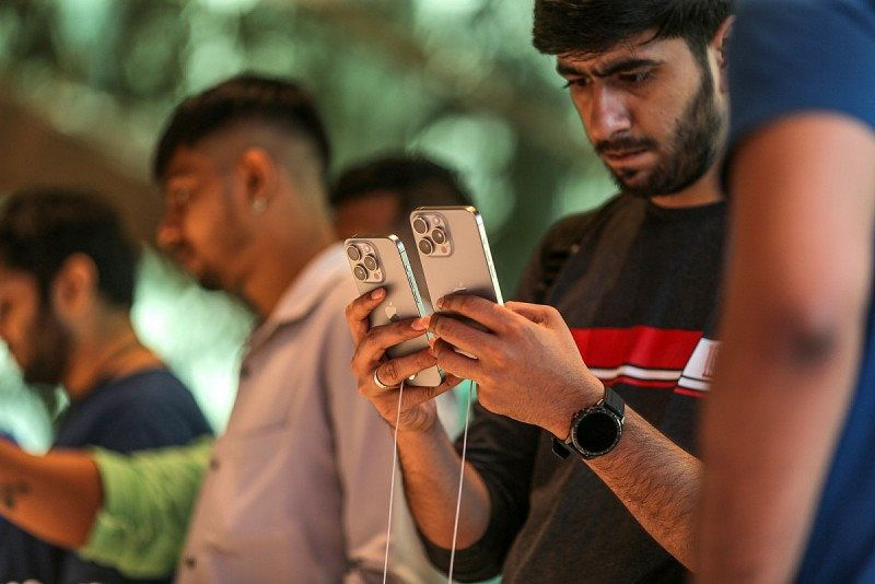iphone.jpg