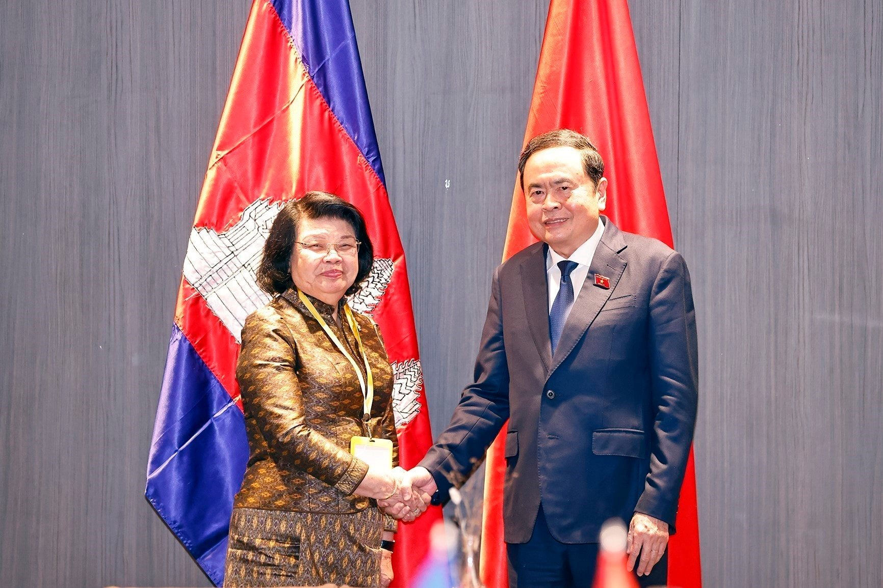 vna_potal_chu_tich_quoc_hoi_tran_thanh_man_hoi_kien_chu_tich_quoc_hoi_campuchia__8178567.jpg