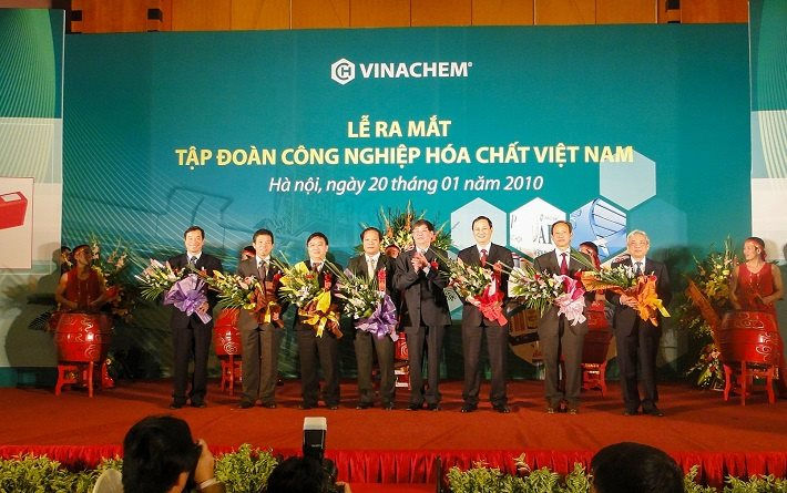 56-nam-nganh-hoa-chat-tap-doan-hoa-chat-viet-nam-vuot-qua-thach-thuc-tien-phong-doi-moi_68a42706e7722.jpg