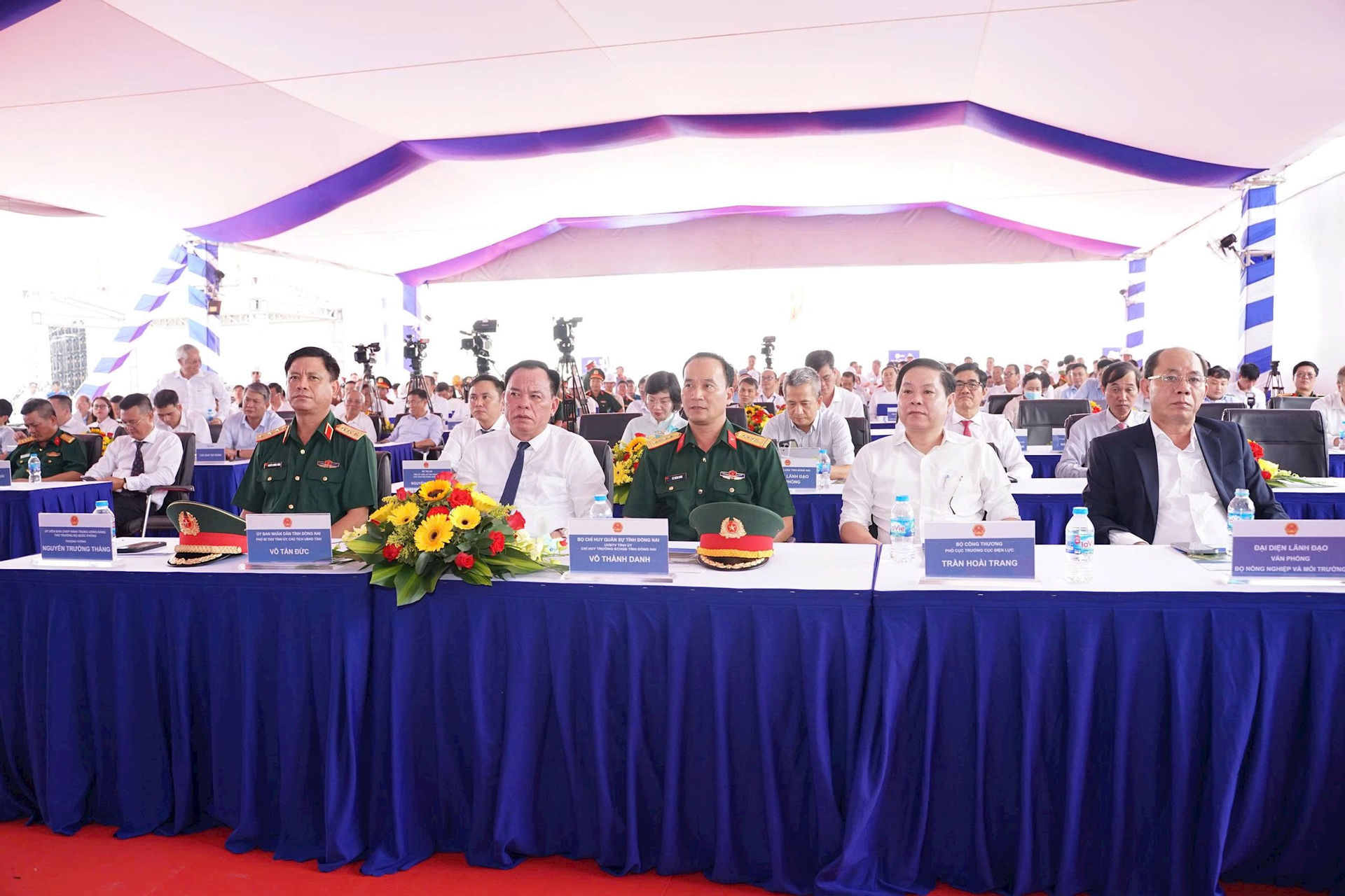 anh-1(2).jpg