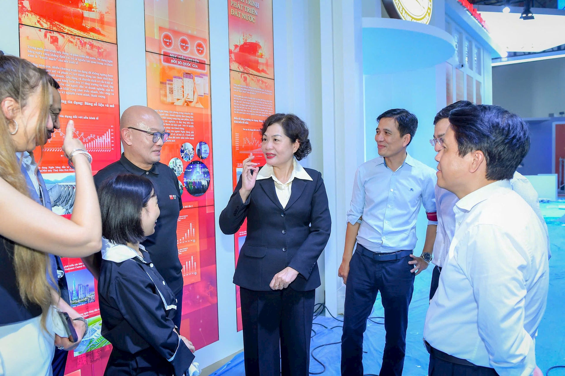 thong-doc-nguyen-thi-hong.jpg