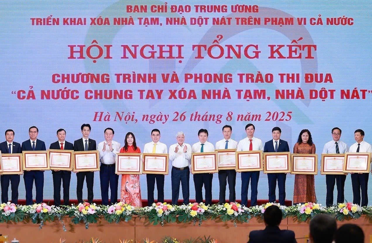 z6947840052456_5d69fb74b3c82b5c0f8ae591256e814f.jpg