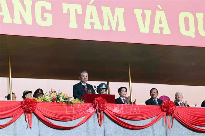 Không có lực cản nào có thể ngăn bước chúng ta vươn tới hòa bình, thịnh vượng, dân tộc ta trường tồn và phát triển- Ảnh 1. Không có lực cản nào có thể ngăn bước chúng ta vươn tới hòa bình, thịnh vượng, dân tộc ta trường tồn và phát triển- Ảnh 1.