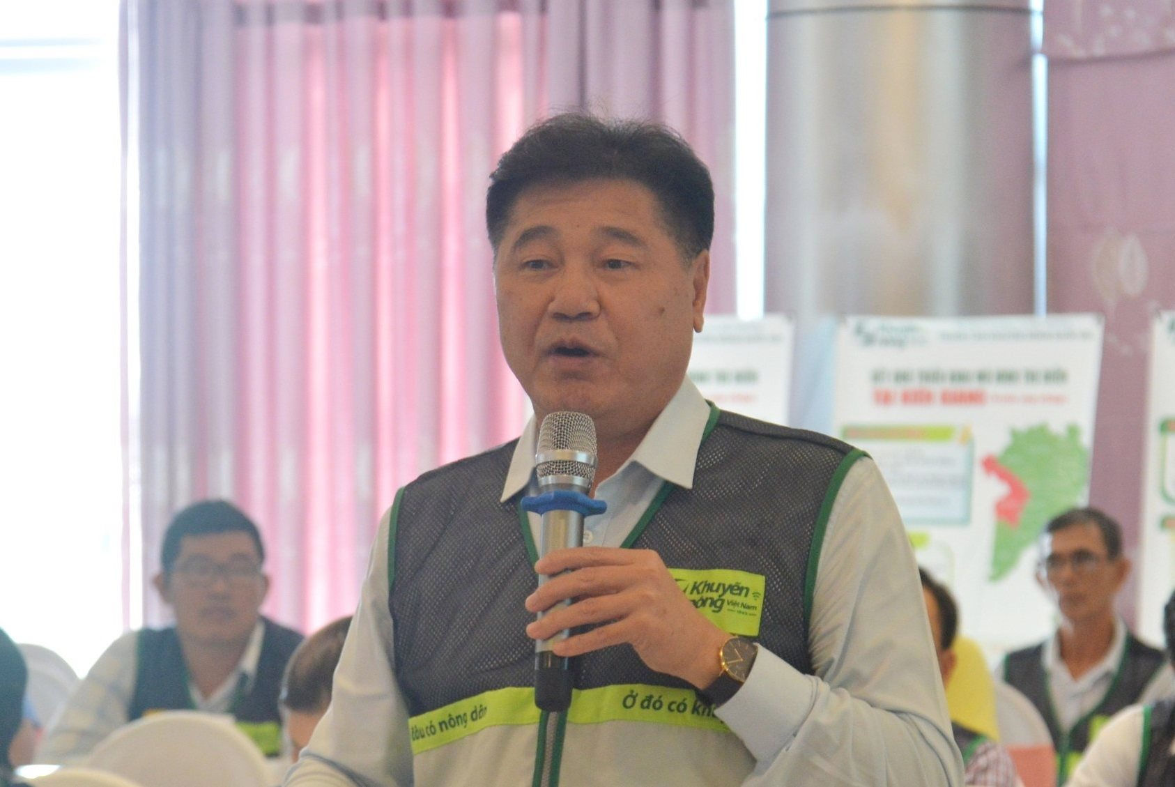 khuyen-nong-cong-dong-2-174031_396-174031(1).jpg