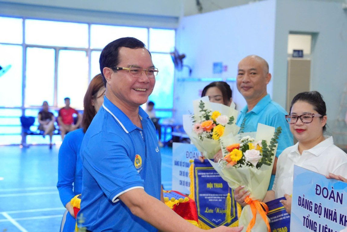 ong-khang.jpg