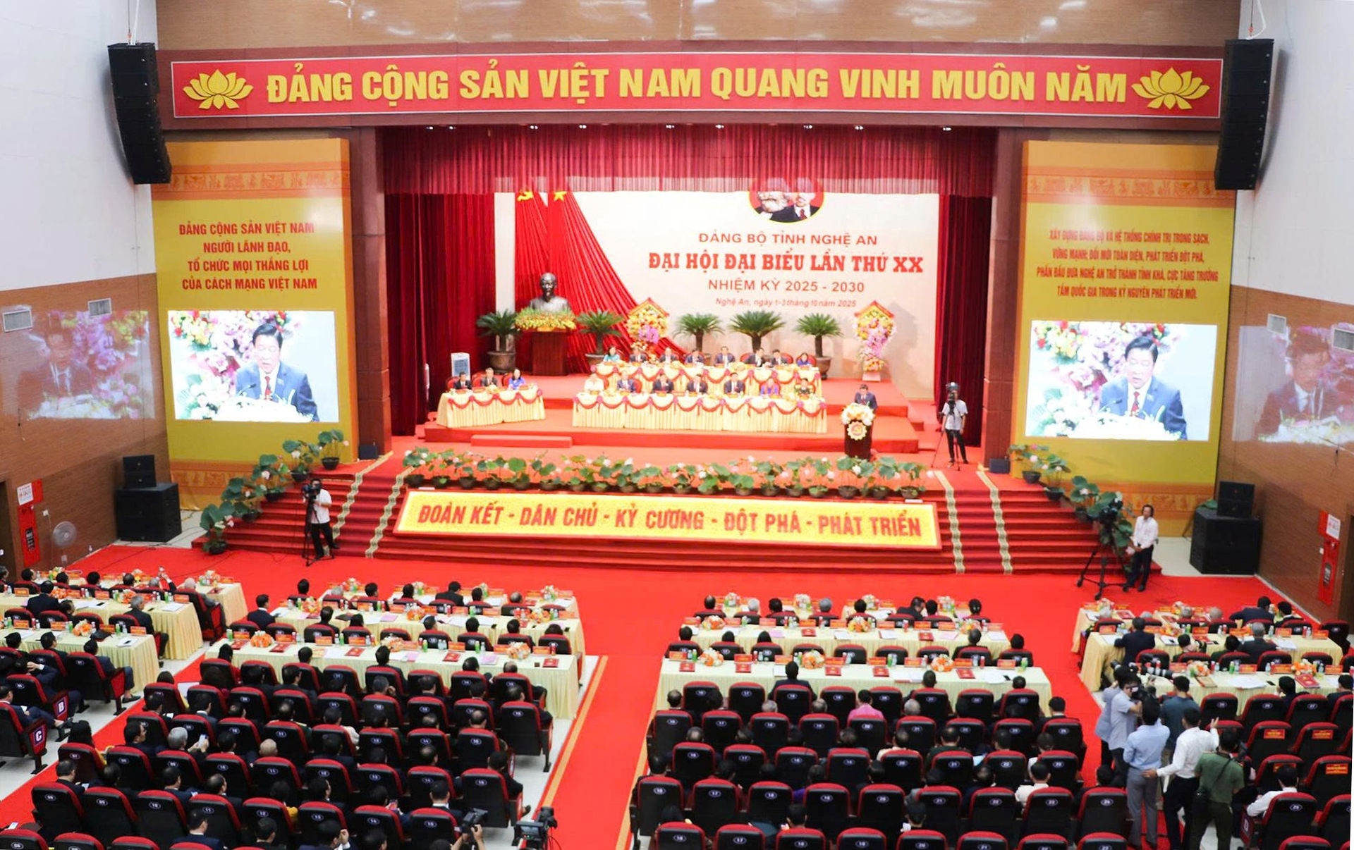 quang-canh.jpg