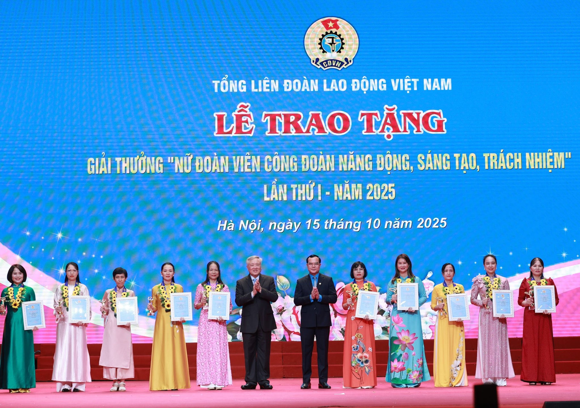 30e68fb4-adc3-46ee-ab5c-3ac6f083f4cc.jpg