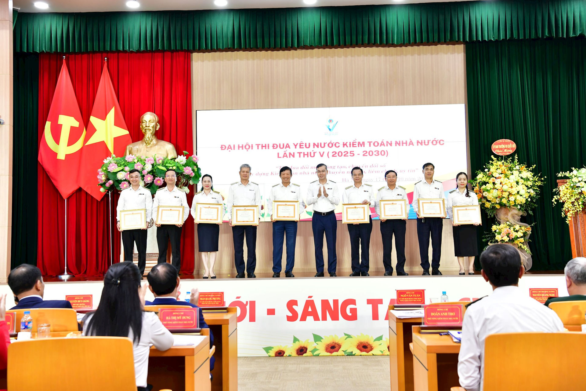 bang-khen-thu-tuong-1.jpg