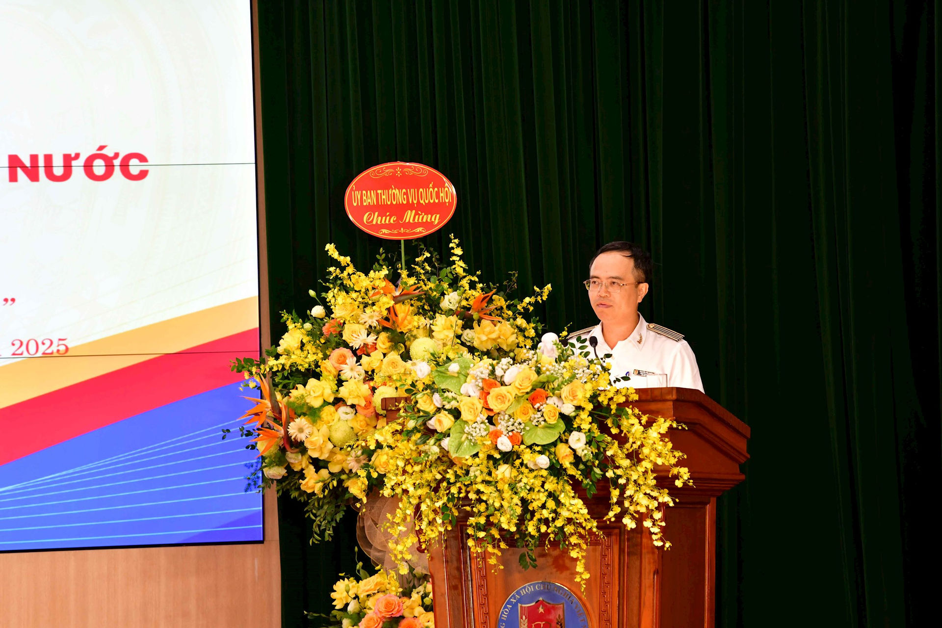 ktnn-khu-vuc-4-dai-dien-cac-don-vi-huong-ung-thi-dua.jpg