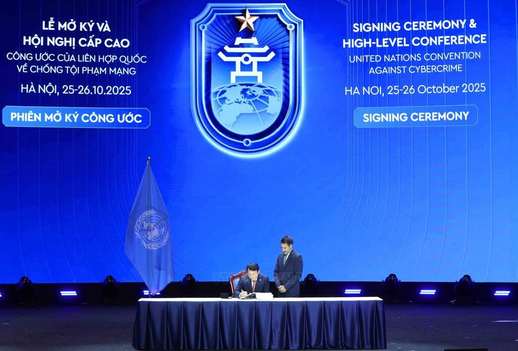 cong-uoc-ha-noi-1.jpg