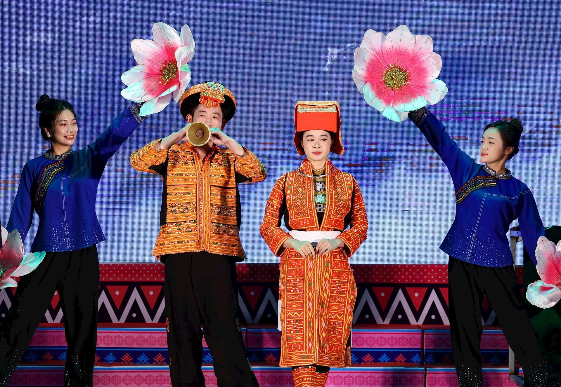 “Mỏ vàng” cho công nghiệp văn hóa Việt - Ảnh 1.