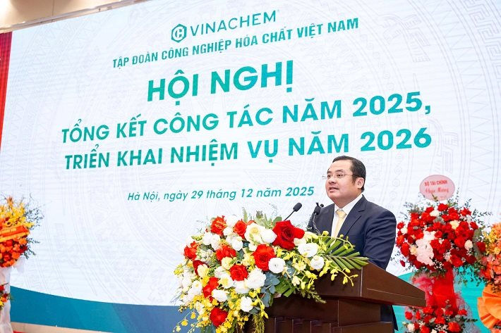 vinachem-but-pha-toan-dien-tao-nen-tang-vung-chac-cho-giai-doan-2026-2030_695244517b2be.jpg
