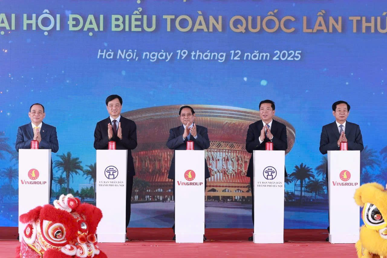 eu-thuc-hien-nghi-thuc-khoi-cong-khanh-thanh-cac-cong-trinh-du-an-chao-mung-dai-hoi-dai-bieu-toan-quoc-lan-thu-xiv-cua-dang..jpg