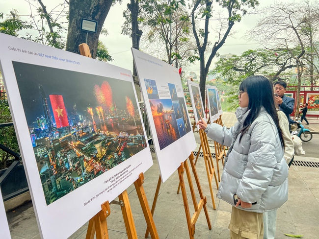 22 tác phẩm xuất sắc được vinh danh tại Cuộc thi ảnh báo chí “Việt Nam trên hành trình đổi mới” - Ảnh 8.