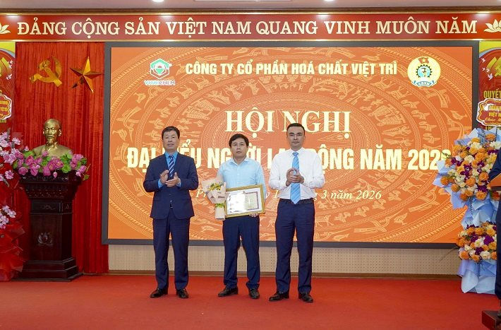 hoa-chat-viet-tri-on-dinh-san-xuat-nang-cao-doi-song-nguoi-lao-dong_69bc0d53baa50.jpg