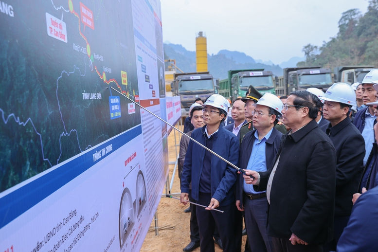 TĂNG TỐC BỨT PHÁ, QUYẾT TÂM THỰC HIỆN THẮNG LỢI NGHỊ QUYẾT ĐẠI HỘI ĐẠI BIỂU TOÀN QUỐC LẦN THỨ XIV CỦA ĐẢNG- Ảnh 4.