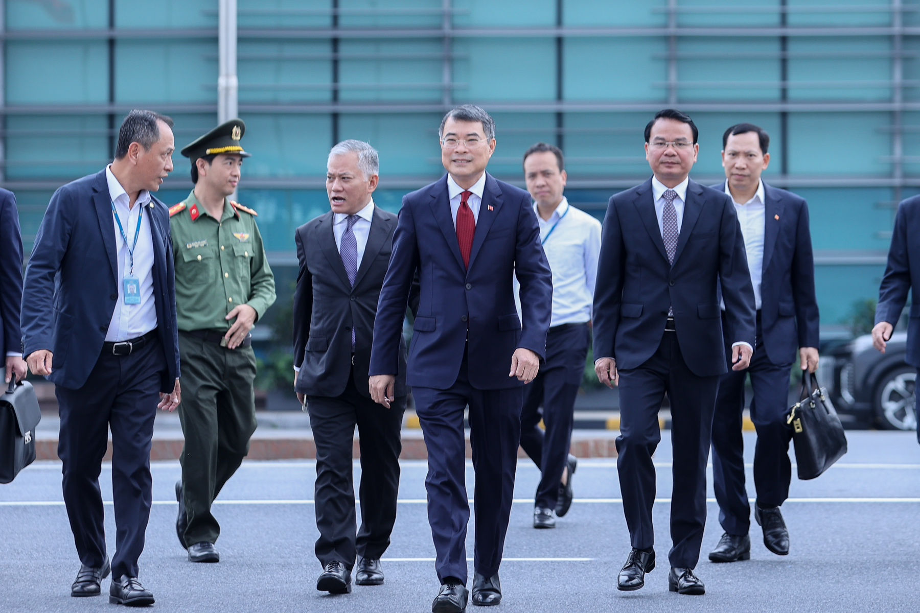 Thủ tướng Chính phủ Lê Minh Hưng lên đường dự Hội nghị Cấp cao ASEAN- Ảnh 1.