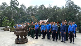 Đoàn Thanh niên Kiểm toán nhà nước tưởng niệm, tri ân Chủ tịch Hồ Chí Minh tại Khu Di tích lịch sử Đá Chông
