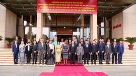 Chủ tịch Quốc hội tiếp đoàn đại biểu quốc tế nhân kỷ niệm 30 năm thành lập Kiểm toán nhà nước Việt Nam